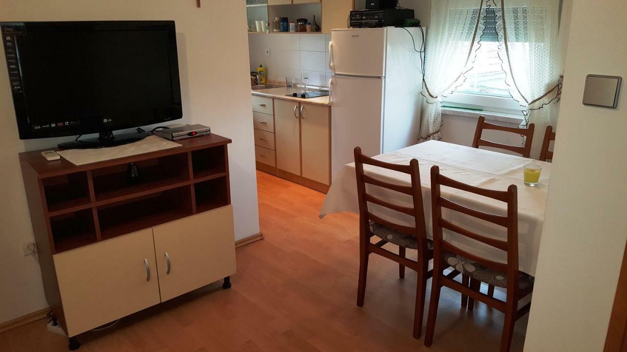 Marina Apartment Biograd Na Moru Exterior foto