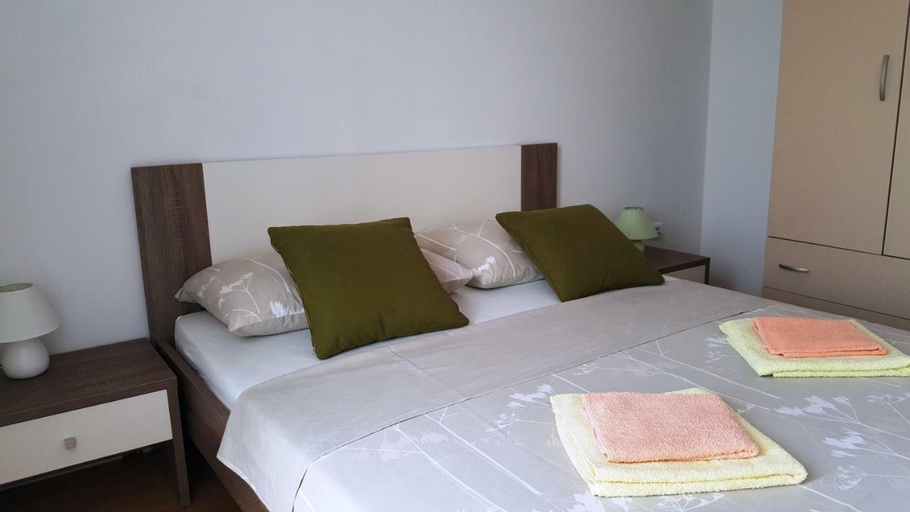 Marina Apartment Biograd Na Moru Exterior foto
