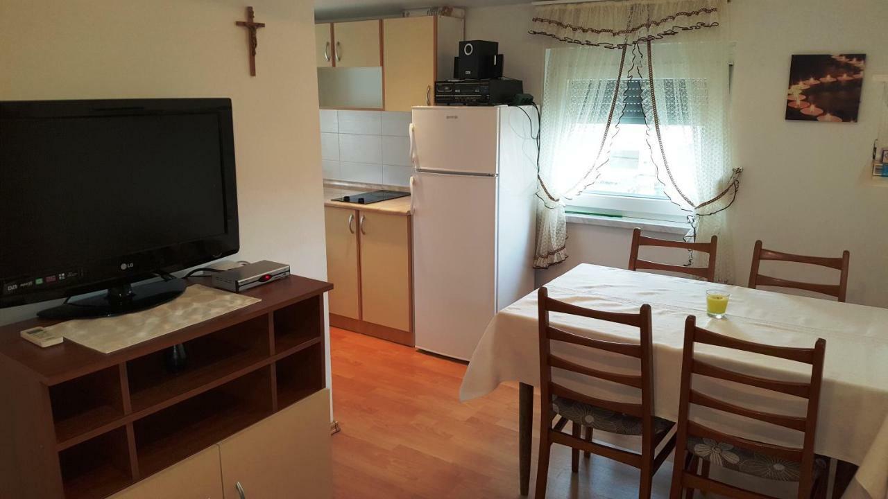 Marina Apartment Biograd Na Moru Exterior foto